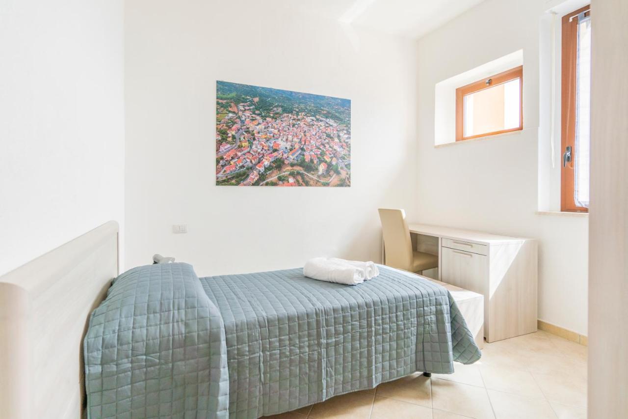 Hotel Dei Tacchi Osini Buitenkant foto